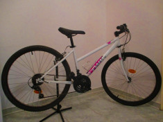 Bicicleta MTB B&amp;#039;Twin Rockrider 300 foto