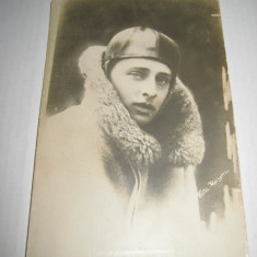 CP Automobilist carte postala veche Romania Foto Royal stare buna.