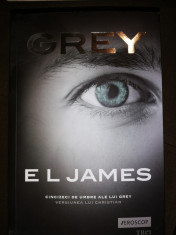 Grey-E. L. James vol 3 foto