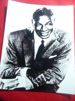 Fotografie Nat King Cole -Cantaret si actor american ,dim.= 25x20cm foto