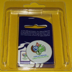 Insigna fotbal - Campionatul Mondial GERMANIA 2006 (produs oficial FIFA)