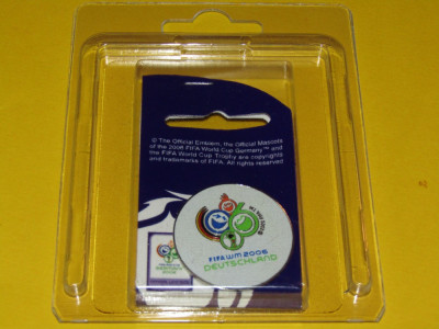 Insigna fotbal - Campionatul Mondial GERMANIA 2006 (produs oficial FIFA) foto