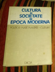 Cultura si societate in epoca moderna / colectie de articole foto