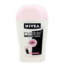 Nivea Invisible Black And White Clear Stick 40ml foto