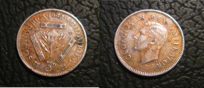 Africa de Sud : 3 pence 1942 . moneda din argint foto