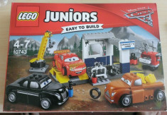Lego Cars Juniors 10744 - Garajul lui Fumuriu - nou, sigilat in cutie foto