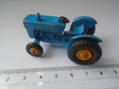 bnk jc Matchbox 39c Ford Tractor foto