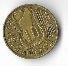 Moneda 10 francs 1953 - Madagascar foto