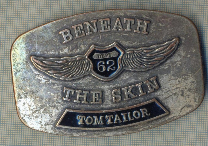 Y197 -PAFTA INTERESANTA -BENEATH -DEPT. 62 -THE SKIN -TOM TAILOR -ARE DEFECTIUNE