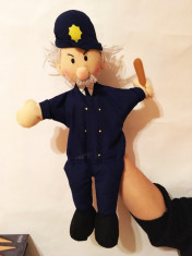 Marioneta teatru de papusi politist, papusa de mana foto