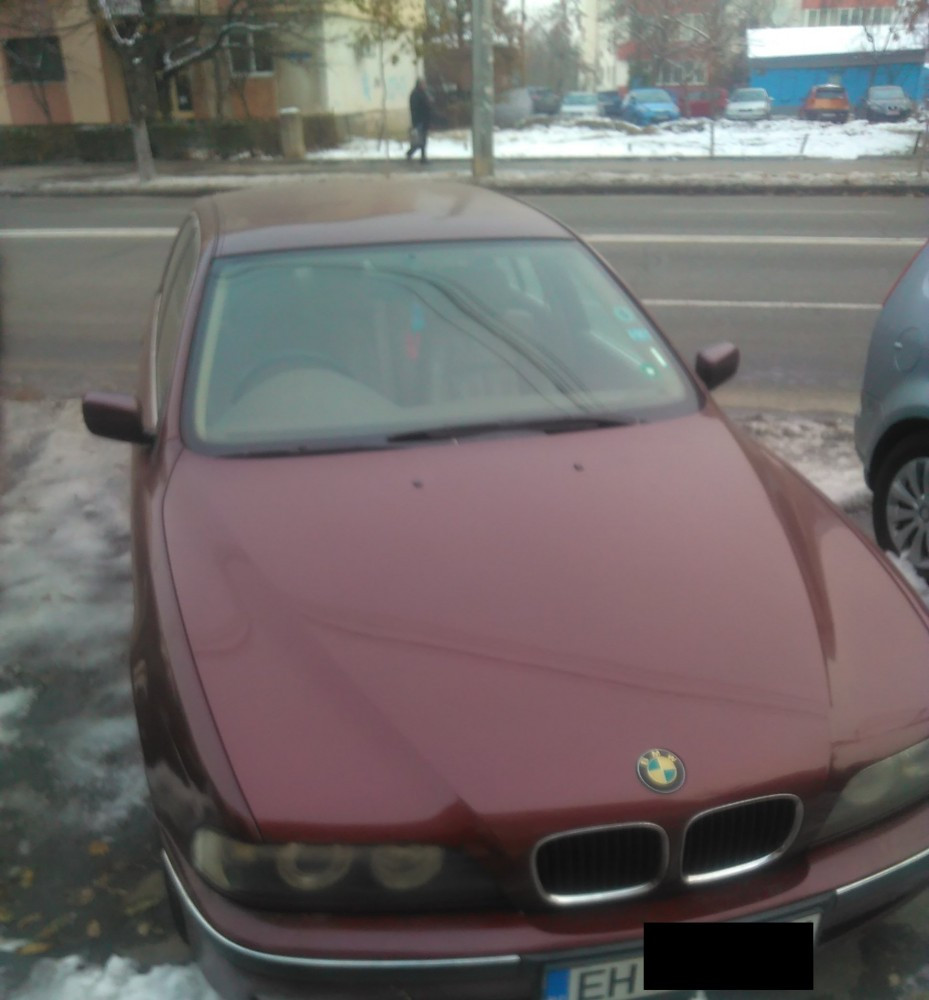 BMW E39 Rosu volan dreapta | arhiva Okazii.ro