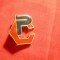 Insigna PC , metal si email , L= 2,4 cm