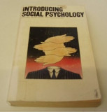 Introducing social psychology / ed. by Henri Tajfel and Colin Fraser