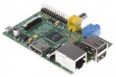 Raspberry Pi model B (512MB)+Alimentator+Card SD+Cablu FTP+ Raspbian foto