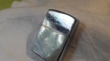 ZIPPO BRICHETA originala STARE PERFECTA de FUNCTIONARE ornata cu o CORABIE