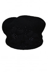 Bereta deosebita de iarna, culoare neagra, din material calduros (Culoare: NEGRU, Marime: UNIVERSAL) foto