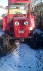 Vand Vand tractor u445 + utilaje: freza, plug ?i caru?a. foto