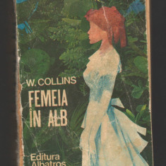 (C7999) FEMEIA IN ALB DE W. COLLINS
