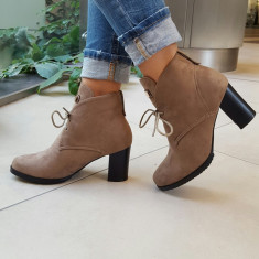 Botine dama beige simple Botinelli,Cod:6B0374 Khaki (Culoare: Beige, Inaltime toc (cm): 7, Marime Incaltaminte: 38) foto