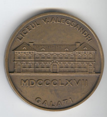 Placheta Liceul VASILE ALECSANDRI - GALATI 1867-1967 medalie COMEMORATIVA foto