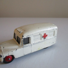 bnk jc Dinky Meccano Anglia Dy 253 - Daimler Ambulance