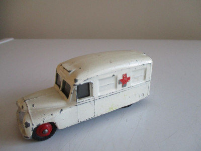 bnk jc Dinky Meccano Anglia Dy 253 - Daimler Ambulance foto