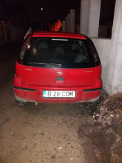 Vand Opel corsa c an 2006 motor 1000cmc , 80000km reali 100% , usor avariat foto