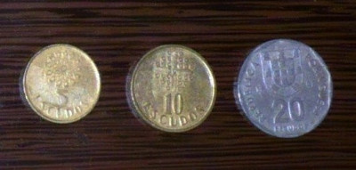 PORTUGALIA - LOT 3 MONEDE 5 escudos 1988, 10 escudos 1998, 20 escudos 1987 foto