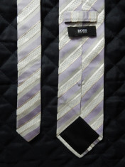 Cravata Hugo Boss Made in Italy; 100% matase; 152 cm lungime totala; ca noua foto