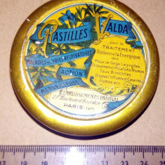 CUTIE VECHE DIN TABLA MEDICAMENTE -PASTILLES VALDA PARIS