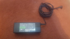 Incarcator Alimentator Laptop Sony VGP-AC19V33 19.5V 3,9A foto