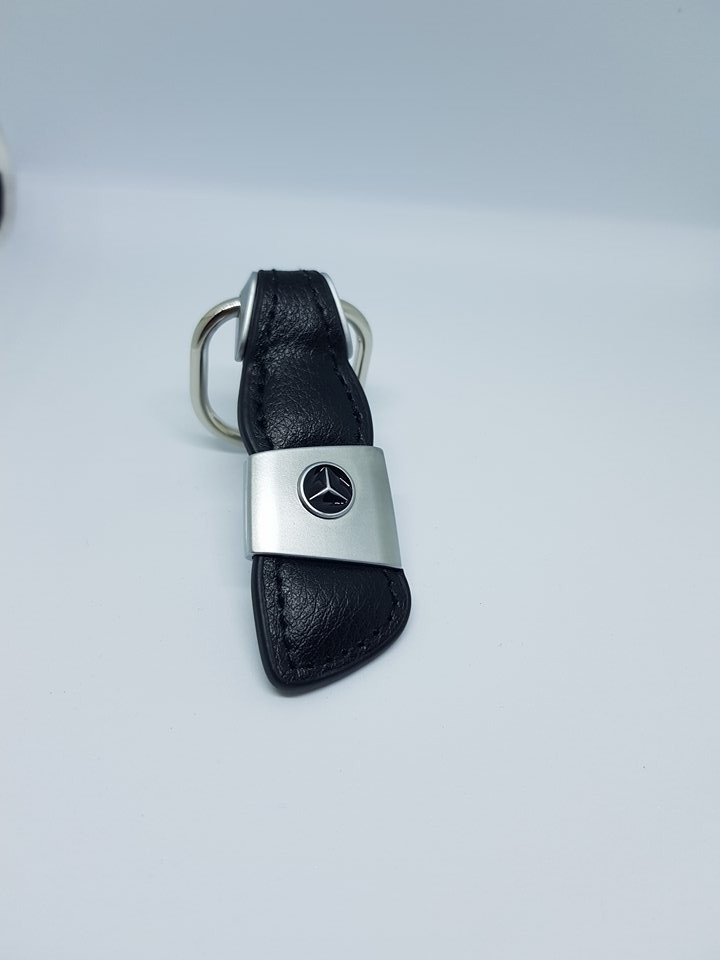 MERCEDES Breloc auto piele elegant cu logo MERCEDES BENZ breloc cheie |  Okazii.ro