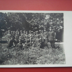 Timisoara, elevii scolii de artilerie inainte de iesirea in oras, anul 1930