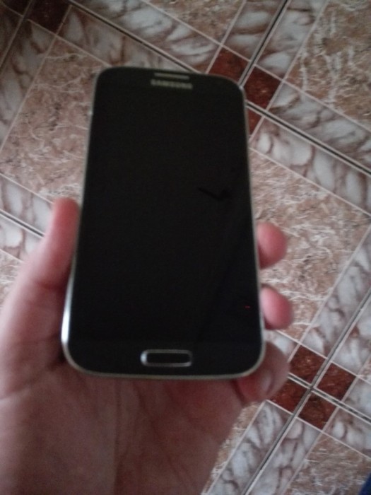Samsung Galaxy S4 impecabil albastru original Samsung Galaxy S4 impecabil albastru original