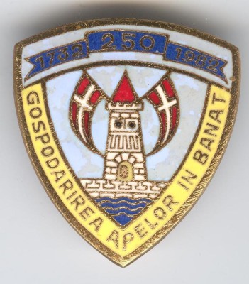 Insigna Aniversare - GOSPODARIREA APELOR in BANAT 1732-1982, email superba !! foto