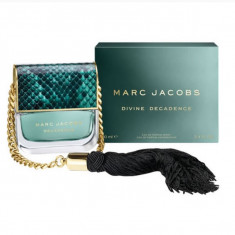 Marc Jacobs Divine Decadence Eau De Perfume Spray 50ml foto