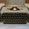 Masina de scris OLIMPIA TRAVELLER DE LUXE+banda noua de scris