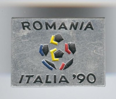 CAMPIONATUL MONDIAL DE FOTBAL DIN italia 1990 - Insigna Sport - Romania foto