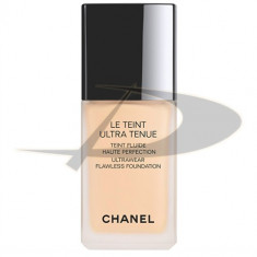 Chanel Le Teint Ultra Fond de ten 30Beige SPF 15 foto