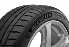 Anvelopa vara Michelin Pilot Sport 4 255/40R19 100Y foto