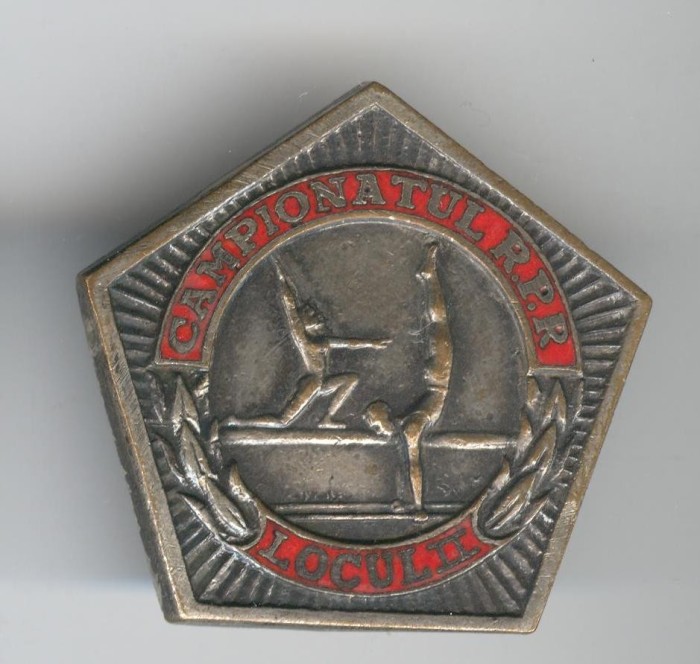 GIMNASTICA LOC 2 CAMPION Rep POPULARA ROMANA 1958 Insigna SPORT - 'PENTAGONALE' foto mare GIMNASTICA LOC 2 CAMPION Rep POPULARA ROMANA 1958 Insigna SPORT - 'PENTAGONALE' foto mare