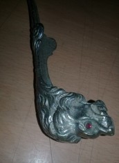 PIESA MANER Sabie TOLEDO,cap de leu cu ochi de rubine,Arma Ferdinand,Tp.GRATUIT