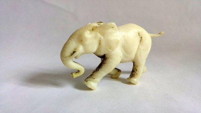 Figurine plastic alb, elefant, stanta BEINDORE extra, cca 8cm, foto