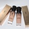 Fond de ten Yves Saint Laurent Youth Liberator