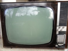 Televizor pe lampi Opera foto