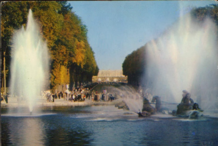 Franta - CP necirc.- Paris - Bazinul Apollo, covorul verde &quot;Les Grandes Eaux&quot;