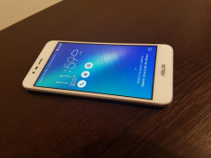 Asus Zenfone Pegasus 3, 32 GB, RAM 3 GB, dual sim foto