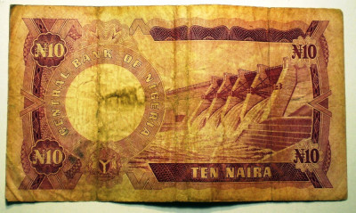 237 NIGERIA 10 NAIRA ND 1973-78 SR. 483 foto