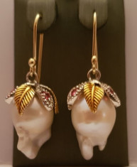 Pereche de cercei din aur cu perle naturale foto