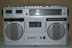Radio casetofon Boombox VEGA 328 foto